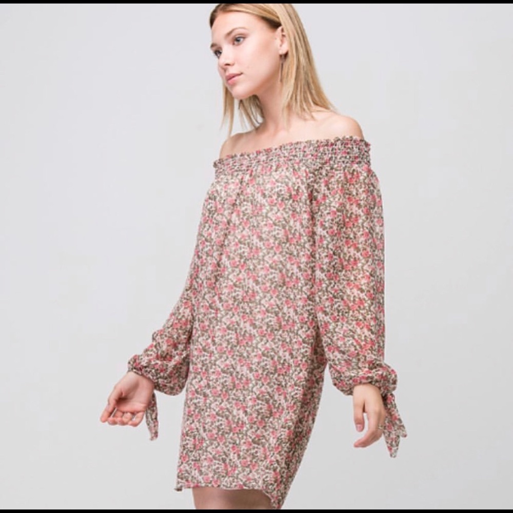 Pretty Long sleeve floral dress .